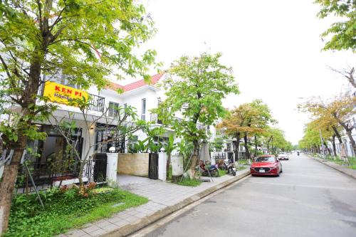 Huong Thuy Hotel | KenPi House, Nguyên Căn, đậu nhiều xe ô tô