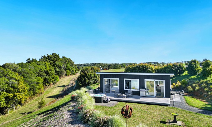 Okaihau Cabin | Kerikeri Skylark Lodge secluded guesthouse, 12 mins away from Kerikeri town