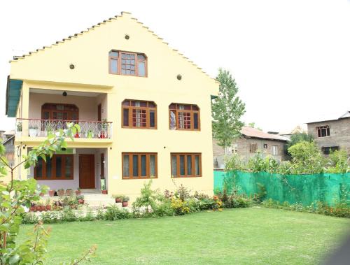 Sudarbal House | Khadim Villa & Travel Planners