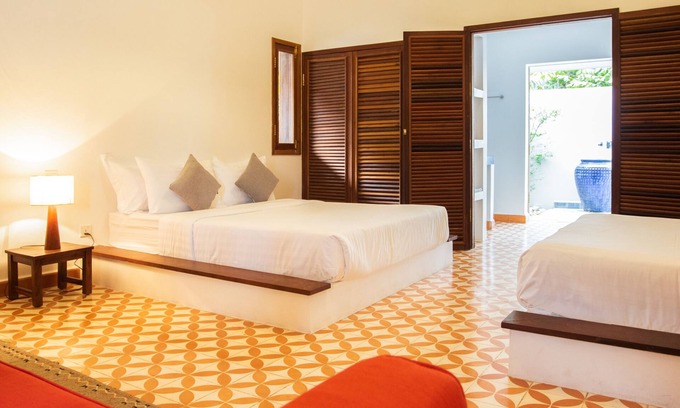 Kampot Hotel | Khla Lodge Quad Family room - Pool View