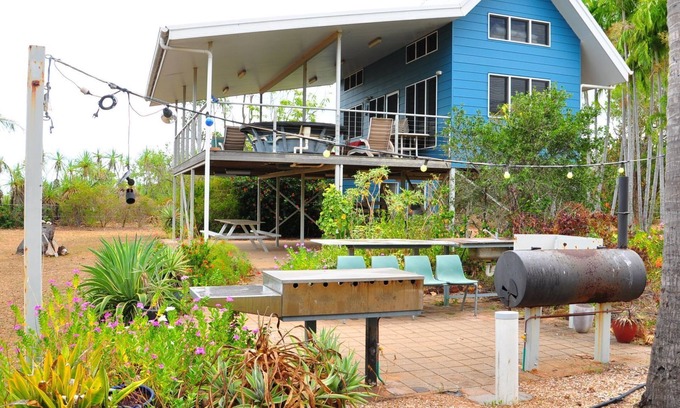 Dundee Beach House | Kibara Beach House-great getaway, spa on front deck overlooking the water