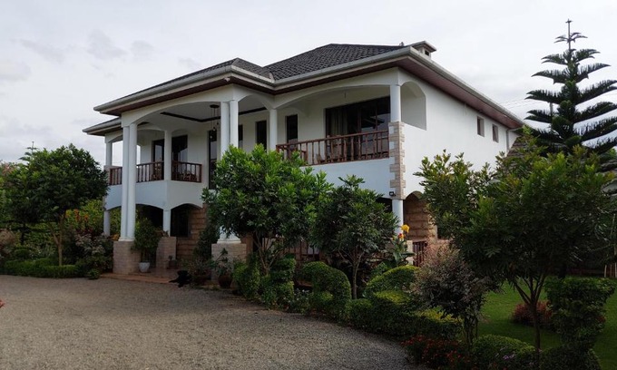 Kilimambogo House | Kilihouse Bb Large Ensuite Double Bedroom with full facilities