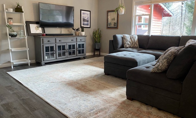 Juneau House | Killewich home in the Mendenhall Valley