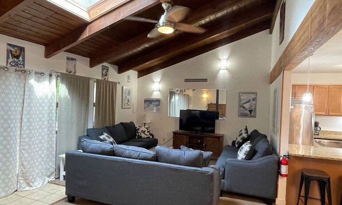 Killington Ski Chalet | Killington Chalet - Hot Tub, Sauna, Boot Dryer