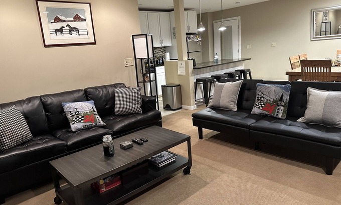 Killington Condo | Killington Condo on Access Road Nicely Renovated Sleeps 6 Very Clean and Chic.