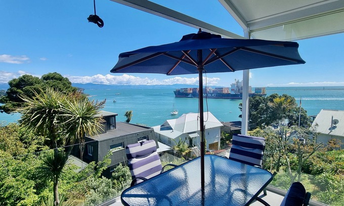 Stepneyville Apartment | Kimberley Three - Nelson Waterfront Apartment - Free Cancellation Available Here