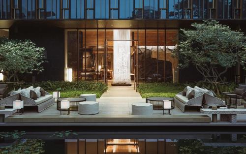 Chidlom Hotel | Kimpton Maa-Lai Bangkok by IHG
