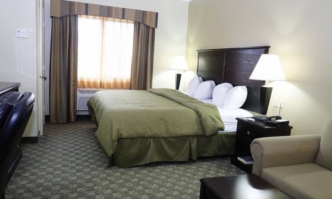 Cresson Hotel | King Bed Room, Scottish Inns Cresson, Free Parking, 30 Mins to Fort Worth DT