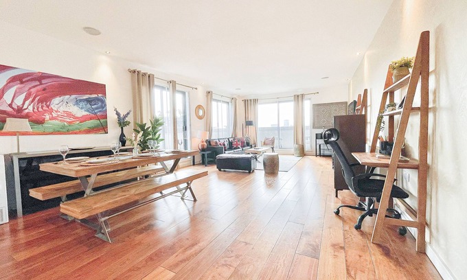 Angel Apartment | King's Cross NEW 3-Bed Flat w/Balcony | Islington