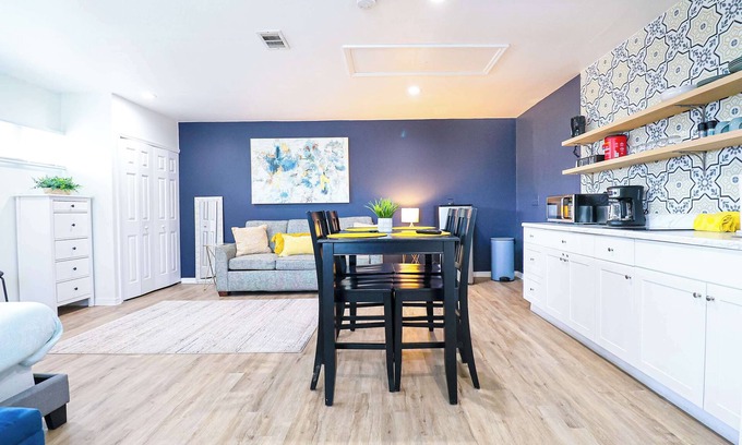 Buena Ventura Lakes Apartment | *KingSizeBed*NrDisney* 100%private*PetsOK