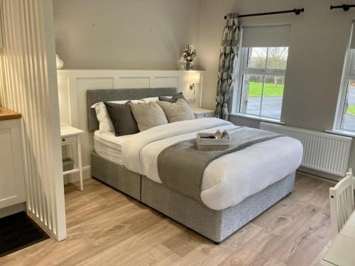Kinvara House | Kinvara Guest Suite
