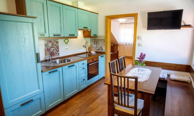 Cerkno Apartment | Kmetija Na Čendavš