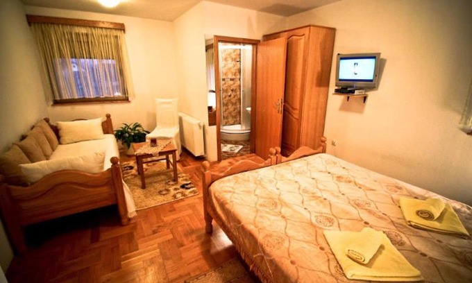 Jasenovac Bed & Breakfast | Kod Ribiča