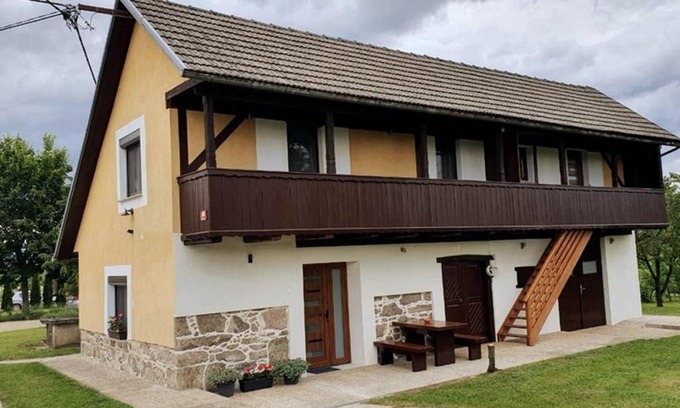 Crnomelj Apartment | Kolpa reka "Merina hiša", bazen, savna