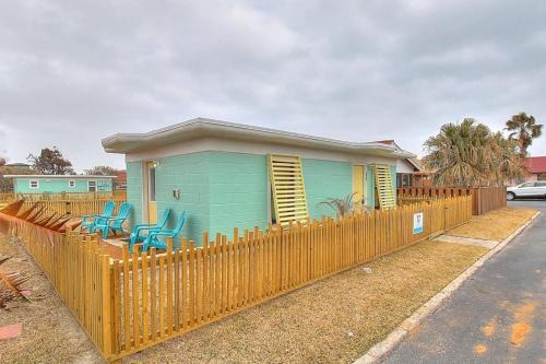 Old Town House | Kona Cottage at Spanish Village