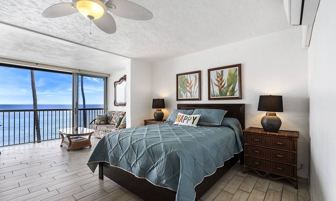 Kahaluu Bay Condo | KONA MAGIC SANDS#309 TOP FLOOR DIRECT BEACHFRONT, AIR CONDITIONING!