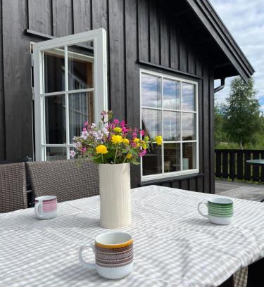 Trysil House | Koselig hytte - Trysilfjellet nært til sykkel- og turstier - 4 soverom, 2 bad, badstue, fiber bredbånd og Elbillader