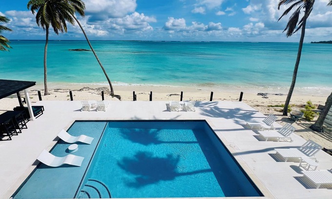 Tar Bay House | KPOW on the Beach - Brand New 5 bedroom Luxury Beachfront House!
