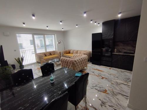 Rajecke Teplice Apartment | Krásny slnečný byt v blízkosti centra mesta Rajecké Teplice