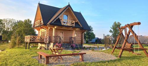 Czerwienne Ski Chalet | Królowo Chatka Na Budzu