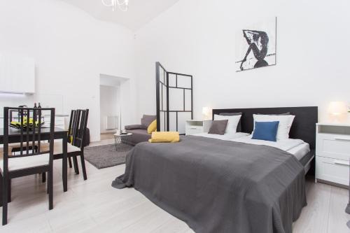 Wesoła Zachod Apartment | Krakow B&B - Old Town