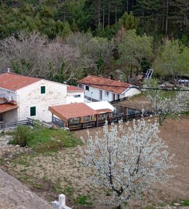 Tugare House | Kuća za odmor Mirakul