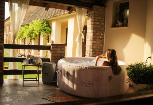 Zupanja Villa | Kuzmanovi dvori