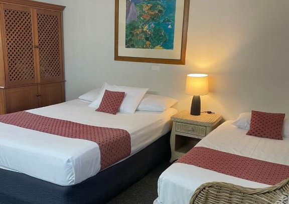 Mooloolaba Hotel | Kyamba Court Motel