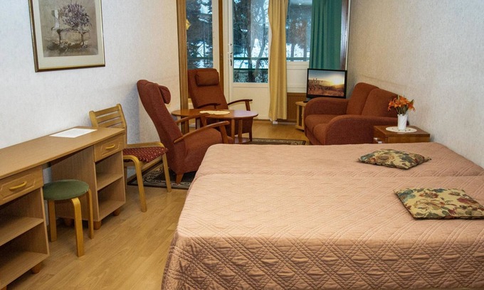 Ikaalinen House | Kylpylä-hotelli, Room 242 by Interhome