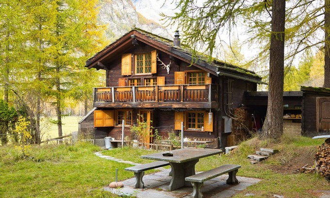 Taesch House | Lätthaus Rot by Interhome