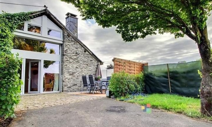 Tavigny House | Lî Gurni