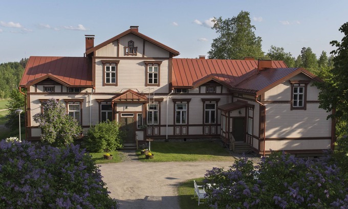 Tiainen Apartment | Löydön Kartano