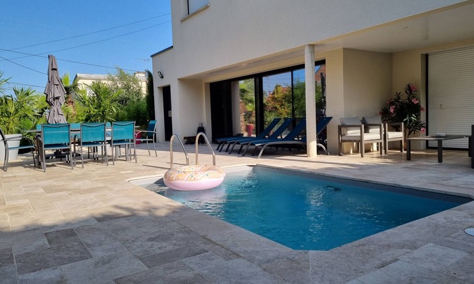 Le Mans Villa | L'Aigle - Piscine - 10 pers - Rêve au Mans