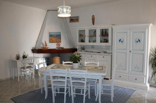 Cabras Bed & Breakfast | L'ALGA