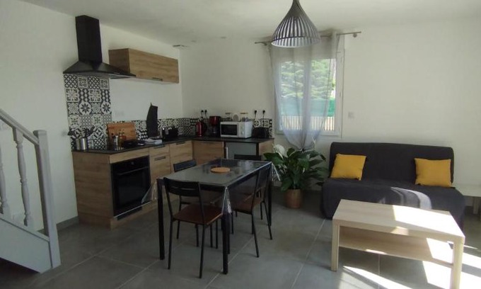 Sainte-Marguerite-sur-Duclair House | L'AUSTREBERTHE gite des Abbayes Du Val De Seine