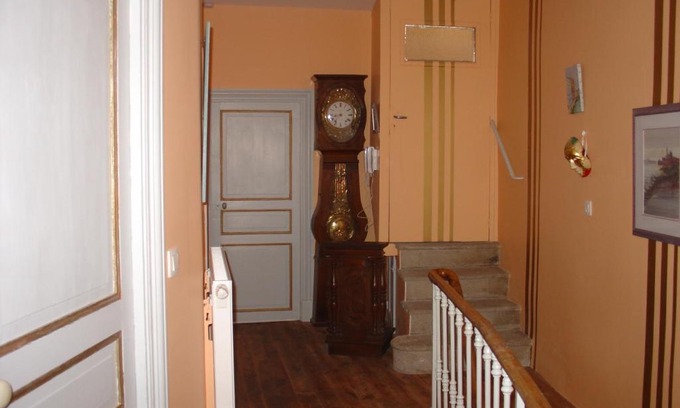 Montpeyroux Bed & Breakfast | L Echarpe d Iris