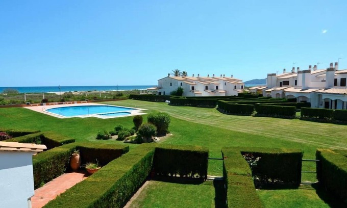 Torroella de Montgri House | L Estartit: HOUSE WITH POOL 150M FROM THE IDEAL BEACH FAMILIES SEA VIEWS