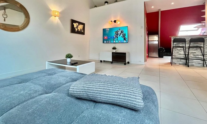 Morangis Apartment | L'incontournable - spacious F2 - Near Paris/Orly