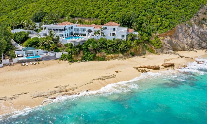 Les Terres Basses Villa | L'Oasis - 6 bedroom villa with Chef, and Housekeeping included