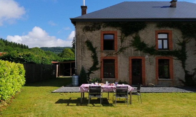 Frahan House | l'oiseau bleu