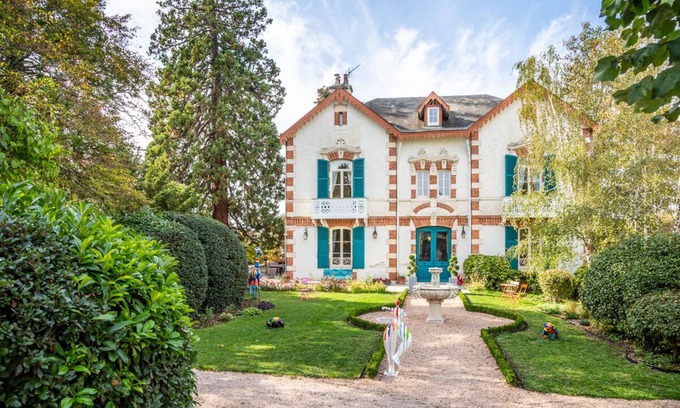 Bourges Bed & Breakfast | L'Oustal