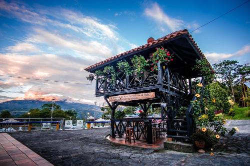 Zetaquira Hotel | La Cabaña Miraflores