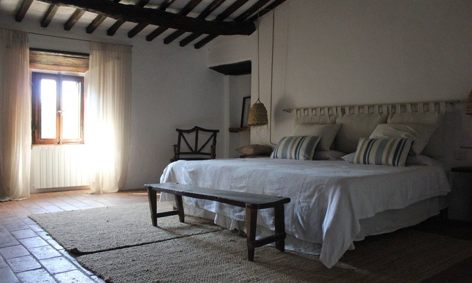 Simignano Apartment | La Capriata