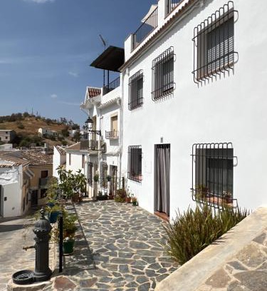 Carcabuey House | La Casa de la Luz en la Subbética