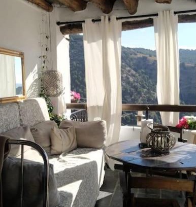 Berchules House | La Casa Del Estanco