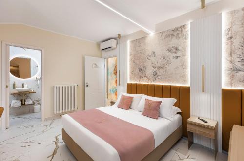 Historic Center House | La Casa delle Dee - Self Check-in