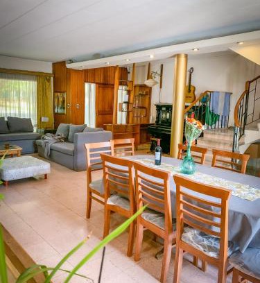 Mendoza City Center House | La casa frente al parque