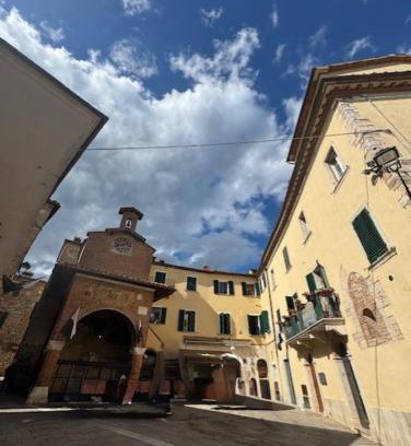 Serre di Rapolano Apartment | La Casa in Piazza