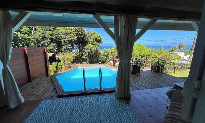 Petite-ÃŽle Apartment | La Case aux Sens "zen" Avec Jacuzzi Privatif