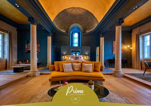 Nevers Apartment | La Chapelle, Les Suites du Palais, l'unique 5 étoiles de Nevers, Suite d'Exception, by PRIMO C0NCIERGERIE